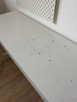 Darujem IKEA detský pracovný stôl - 2