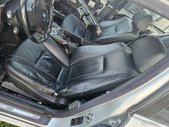 BMW 730d e65 sedačky - 2