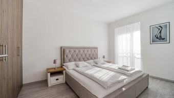Štýlový kompletne zariadený 2 izbový apartmán s terasou s mo - 2