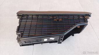 Odkladacia skrinka-kastlik na BMW F10,F11 - 2