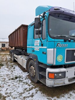 Hakovy nosic kontajnerov - 2