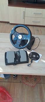 Predám herný volant - 2