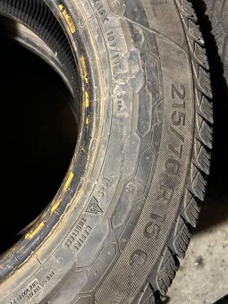 215/70 R15C - 2