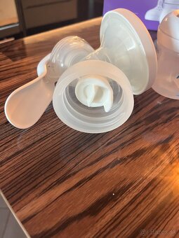 AVENT odsavacka mlieka manualna - 2