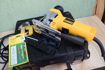 Priamočiara píla Dewalt 323 K - 2