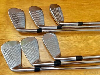 Honma TW747VX 5-P / Oban shafts - 2
