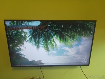 Predám Samsung 4k tv 108cm - 2