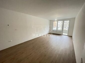 PREDANÝ - 3 IZBOVÝ BYT VO VYHĽADÁVANEJ LOKALITE - ZELENÉ... - 2