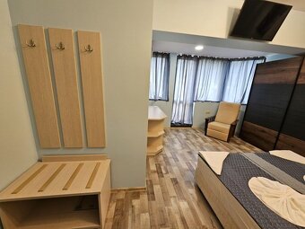 Trojizbový apartmán s morským panoramatickým výhľadom - 2