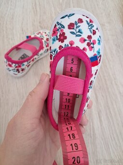 Papučky č.19 (VD 12cm) Nové - 2