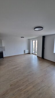 Na prenájom priestranný 3-izbový byt v centre Bytče – BD Pop - 2