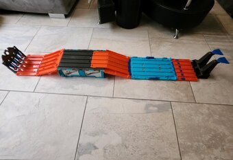Hot wheels draha GKT87 viacurovnova - 2