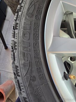 235/45 R18 zimné - 2