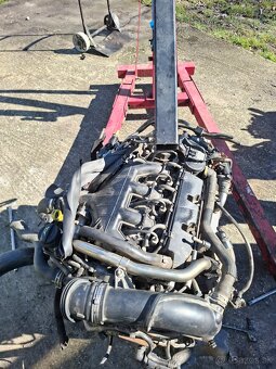 Predám motor 2.0 hdi rhr 103kw - 2