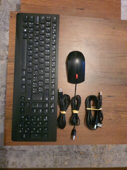 Lenovo V520 - 2