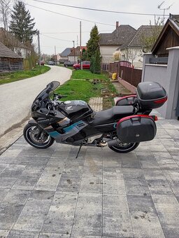 Honda CBR 1000 F - 2
