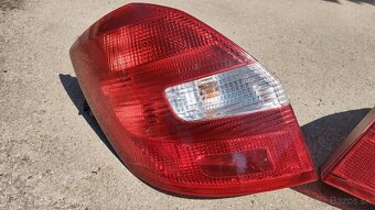 ŠKODA FABIA 2 Kombi Zadné svetlá - 2
