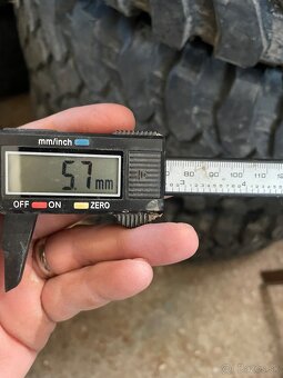 235/70 r16 - 2