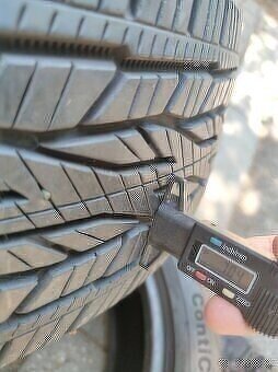 Predam Letné pneu 2ks 225/55r18 - 2