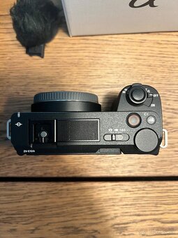 Sony ZV-E10 mark II -10 bit telo - Nova - 2