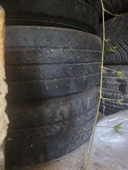215/65 r16 C - 2