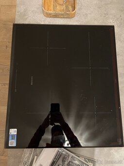 Predám Siemens iQ300 Indukčná varná doska 60 cm čierna - 2