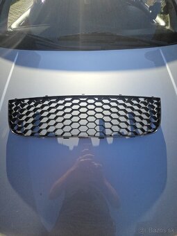 Predna maska VW Golf 5 - 2