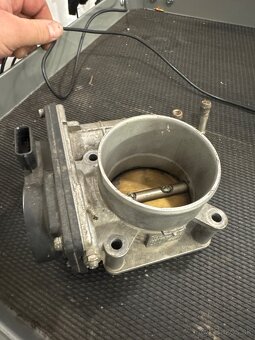 Nissan qashqai škrtiaca klapka - 2