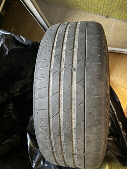 Na predaj: Pneumatiky s diskami 225/50 R17 - 2