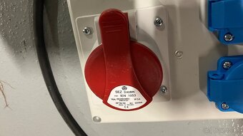 Rozbočnica 400V, 1x 400V/16A+2 x zasuvka 230V - 2