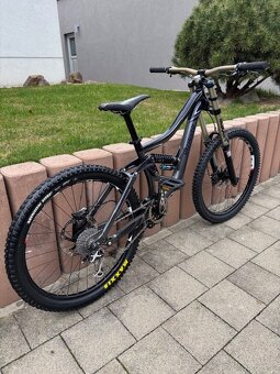Predám zjazdový bicykel Specialized Big Hit FSR 3 - 2