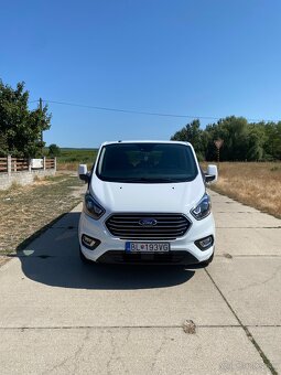 Prenájom Ford Tourneo Custom - 8 miestne - 2