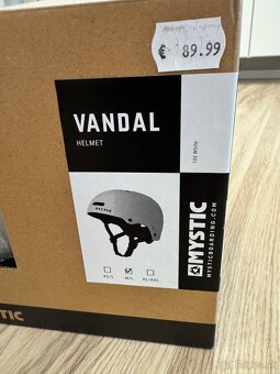 Mystic Vandal prilba M/L - 2
