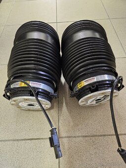 Tlmič/mech vzduchového podvozku Mercedes C, E, GLC, EQC, EQE - 2