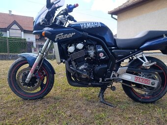 Yamaha fzs 600 fazer - 2