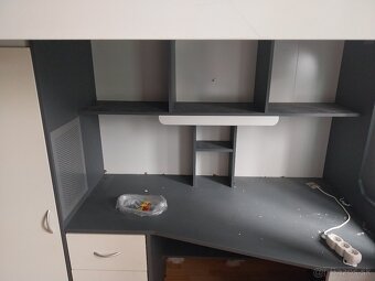 Postel zo stolom - 2
