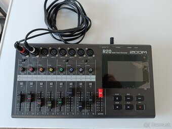 Predám rekordér Zoom R20 - 2