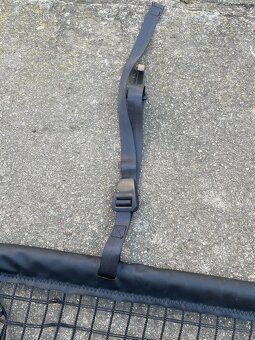 Na predaj: Deliaca sieťka do kufra – Toyota RAV4 (2000–2005) - 2