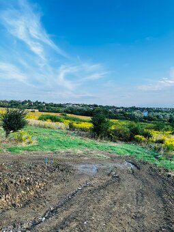 ZNÍŽENÁ CENALUKRATÍVNY stavebný pozemok, 723m2, Ľubotice, PO - 2