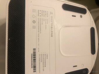 Robotický čínsky vysávač Roborock v bezvadnom stave za 100 - 2