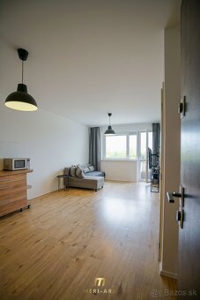 Predaj 2 izbový byt s balkónom a parkovacím miestom, RAJKA - 2