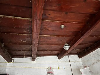 Pôvodný tramový strop - 2