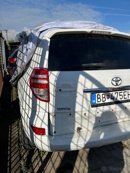 Predám Toyota RAV4 - 2