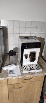 DeLonghi Magnifica EVO - 2