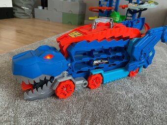 veľká hot wheels t-rex dráha - 2