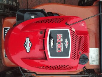 Predám kosačku na náhradné diely - 2