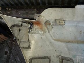 Predam prednu masku autobusu znacky Neoplan - 2