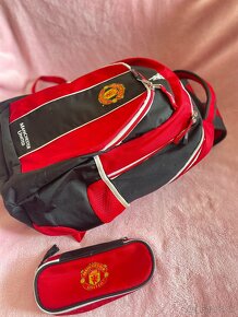 Ruksak, batoh MANCHESTER United + peračník - 2
