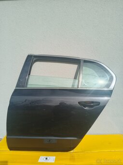 ✅ Škoda Superb 2 ✅  ľavá strana sedan čierna - 2