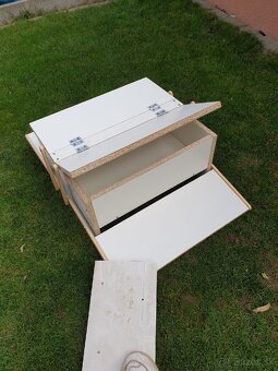 Krmitko pre nosnice - 2